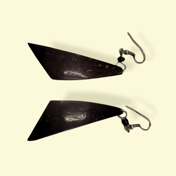 New hand-made coconut shell earrings - Picture 3 of 3